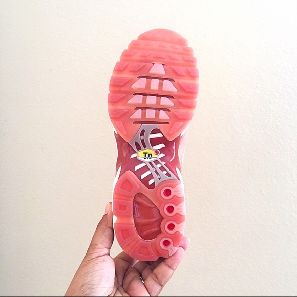 Nike Air Max Plus LX Dusty Peach - Picture 7 of 8